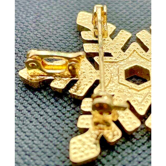 Womens Snowflake Brooch Pendant Gold Tone With Rhinestones RARE Vintage - Picture 3 of 7